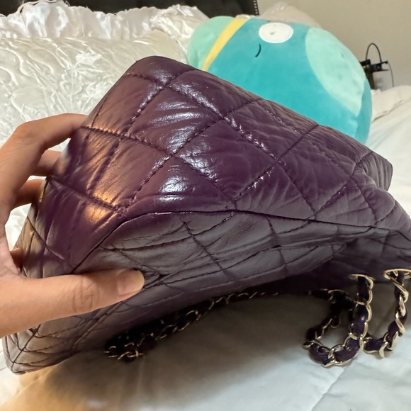 CHANEL Purple Goatskin Single Flap Jumbo GHW - Picture 3 of 16